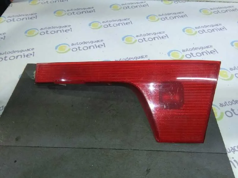 Piloto Trasero Derecho Interior para Seat Cordoba Berlina (6K2)