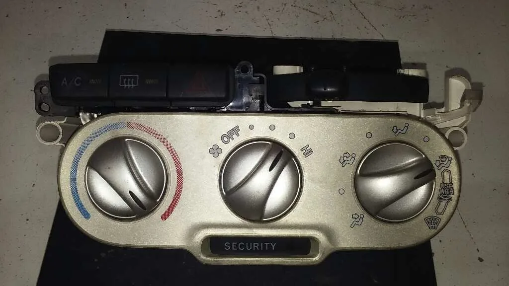 Mando Climatizador para Toyota Yaris (Ncp1/Nlp1/Scp1)