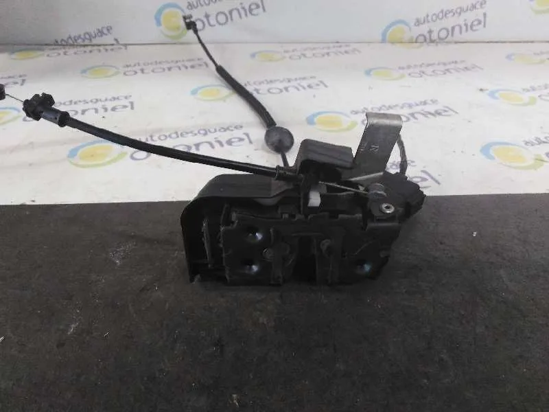 Cerradura Puerta Trasera Derecha para Ford Focus Sportbreak (Cap)