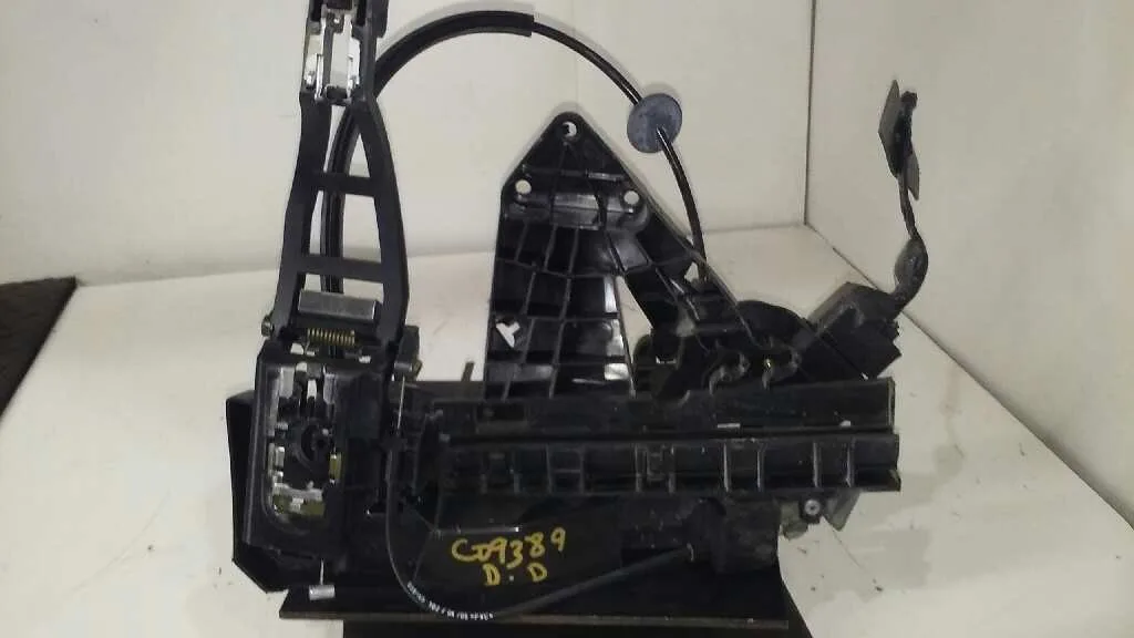 Cerradura Puerta Delantera Derecha para Ford Focus Berlina (Cap)