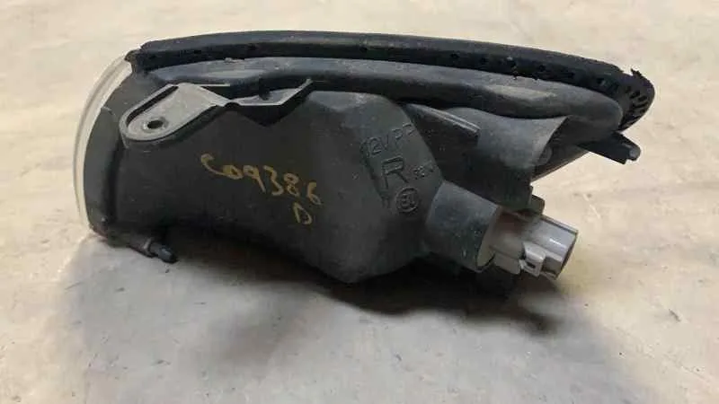 Piloto Delantero Derecho para Toyota Carina (T17)