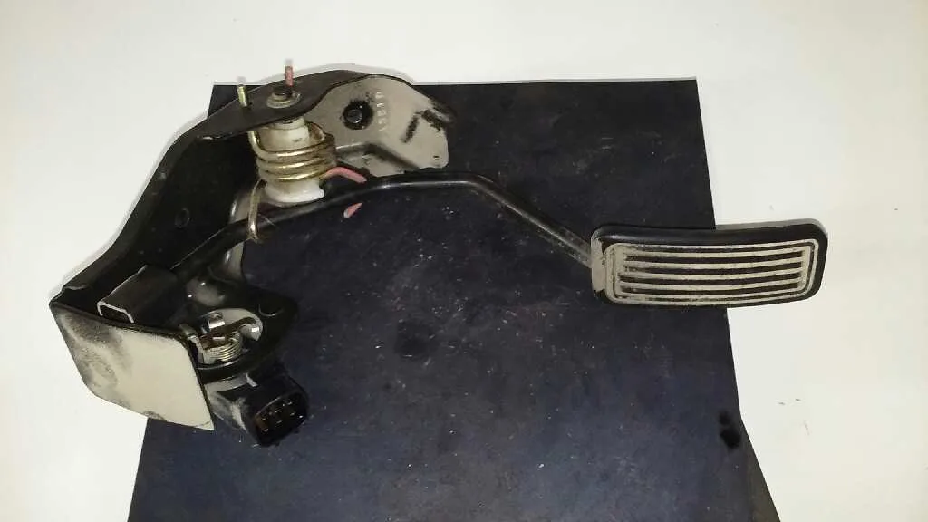 Potenciometro Pedal para Toyota Corolla (E12)