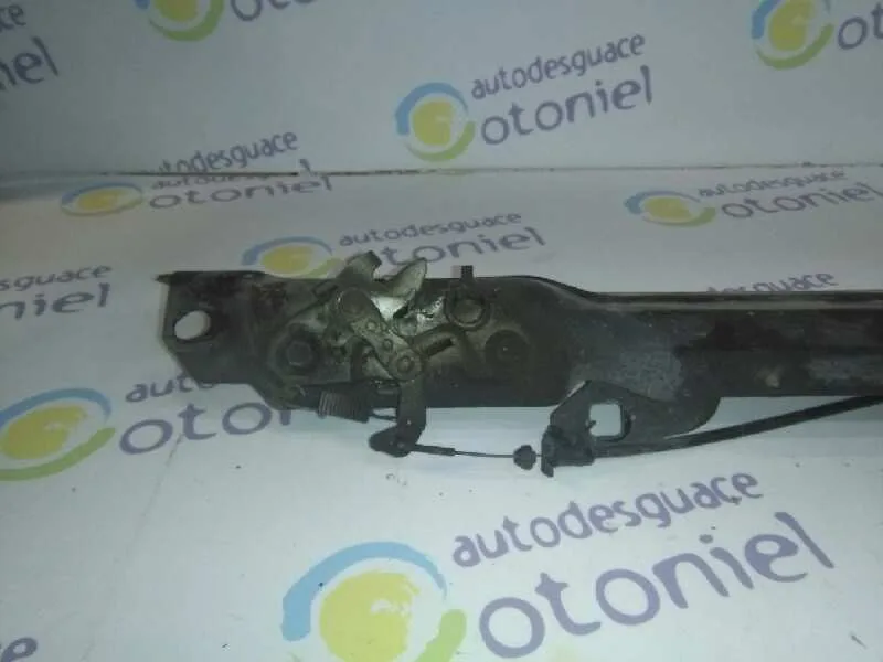Travesano Superior para Peugeot 406 Berlina (S1/S2)