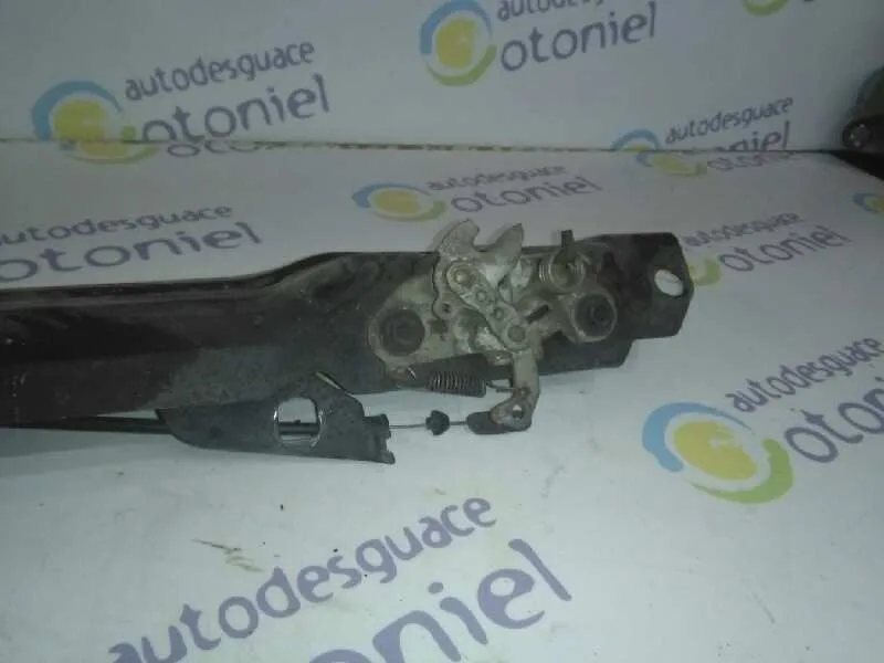 Travesano Superior para Peugeot 406 Berlina (S1/S2)