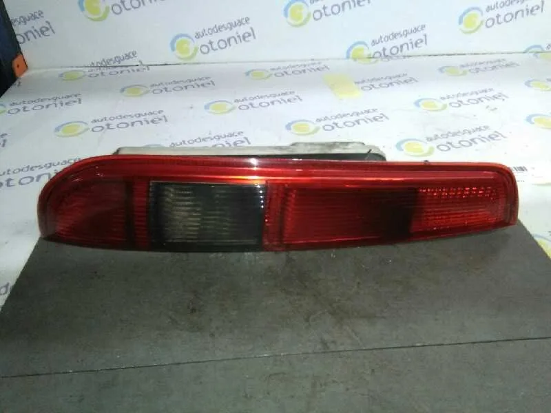 Piloto Trasero Izquierdo para Ford Focus Sportbreak (Cap)