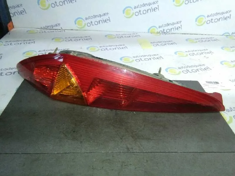 Piloto Trasero Izquierdo para Fiat Punto Berlina (188)