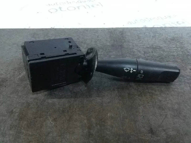 Mando Limpia para Peugeot 106 (S2)
