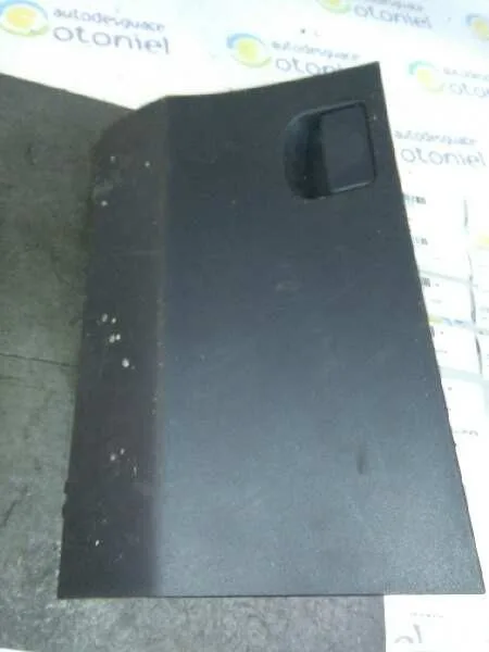 Guantera para Toyota Yaris