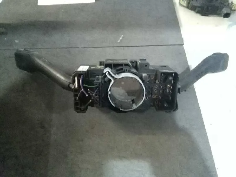 Mando Multifuncion para Volkswagen Passat Berlina (3B3)