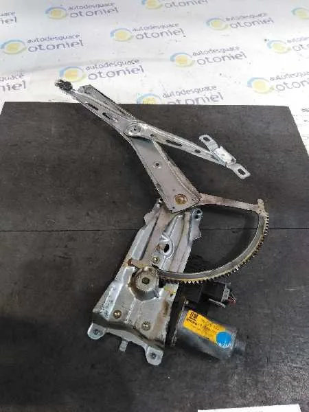 Elevalunas Delantero Izquierdo para Opel Zafira A