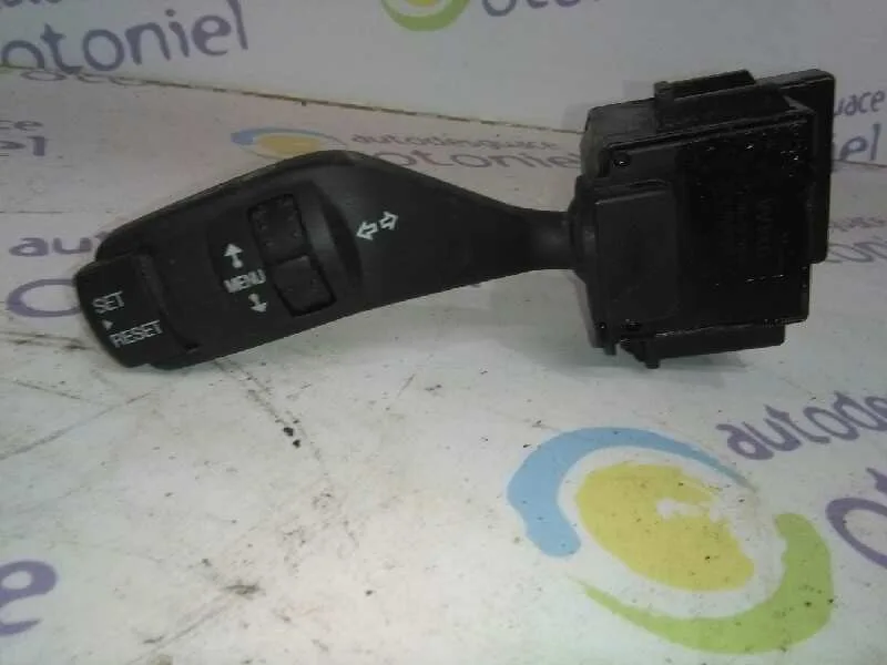 Mando Intermitentes para Ford Focus Berlina (Cap)