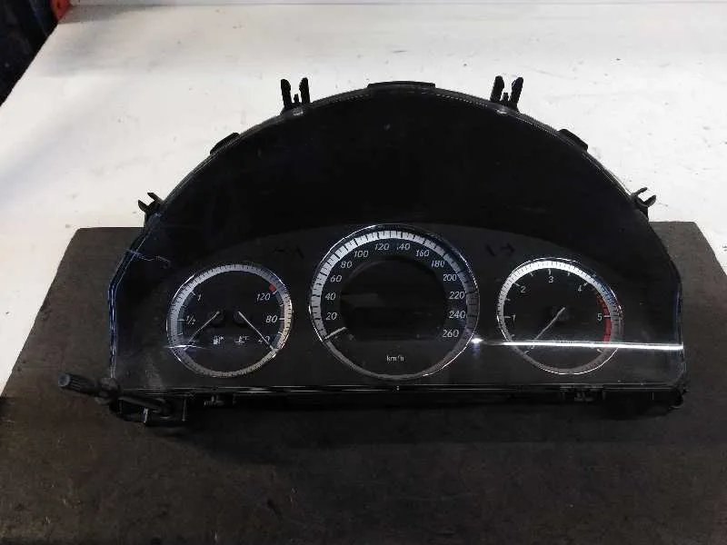 Cuadro Instrumentos para Mercedes-Benz Clase C (W204) Berlina