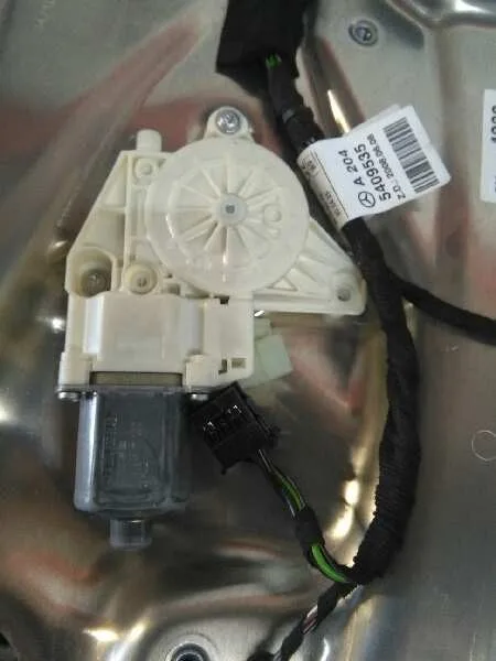 Elevalunas Delantero Izquierdo para Mercedes-Benz Clase C (W204) Berlina