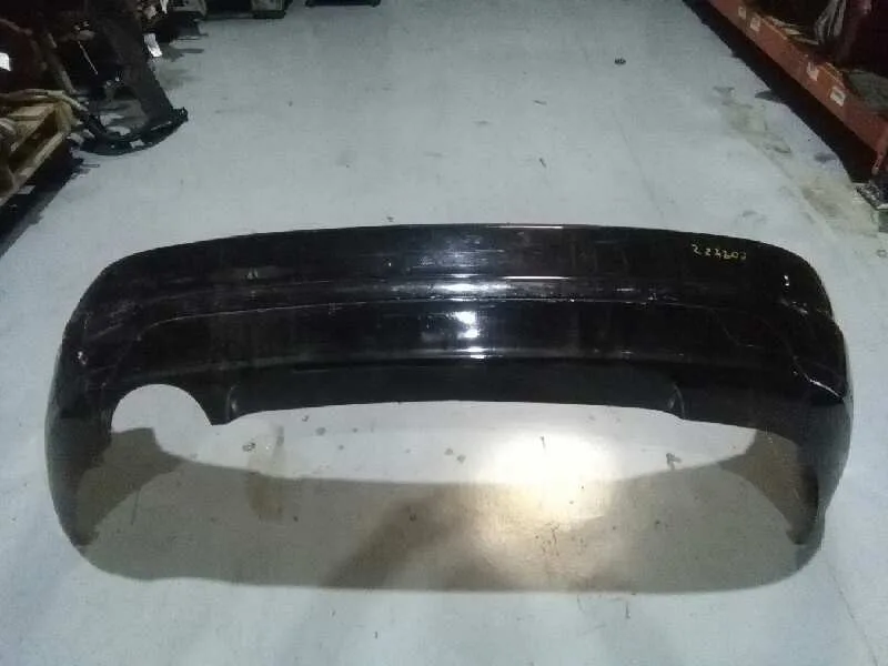 Paragolpes Trasero para Mercedes-Benz Clase C (W204) Berlina