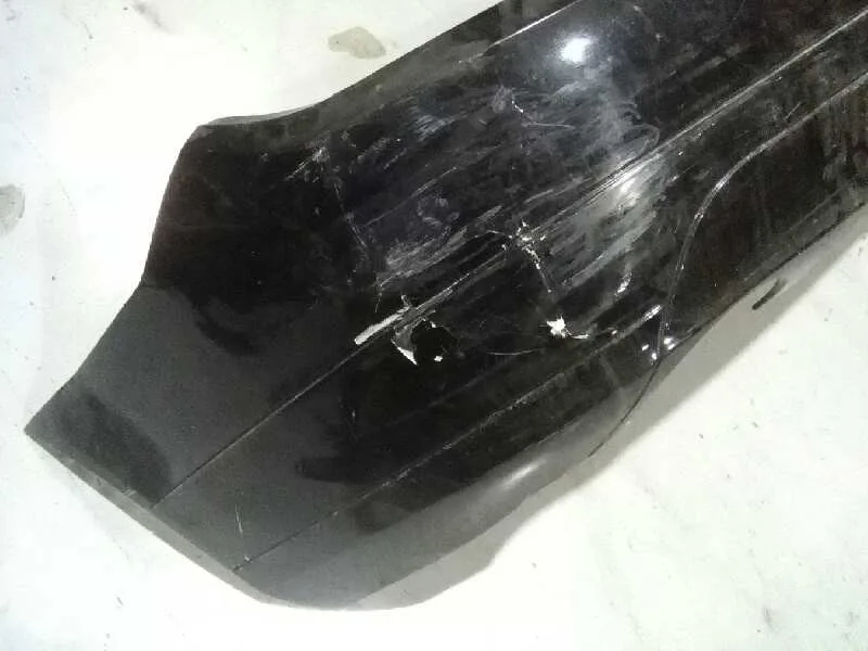 Paragolpes Trasero para Mercedes-Benz Clase C (W204) Berlina