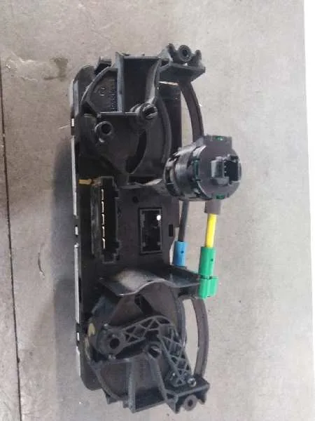 Mando Calefaccion / Aire Acondicionado para Mitsubishi Colt Berlina 5 (Z30A)