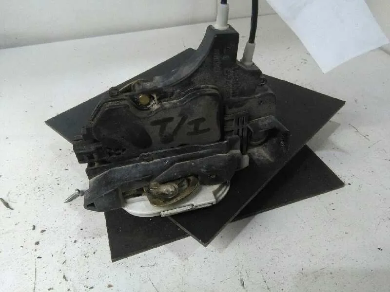 Cerradura Puerta Trasera Izquierda para Mitsubishi Colt Berlina 5 (Z30A)