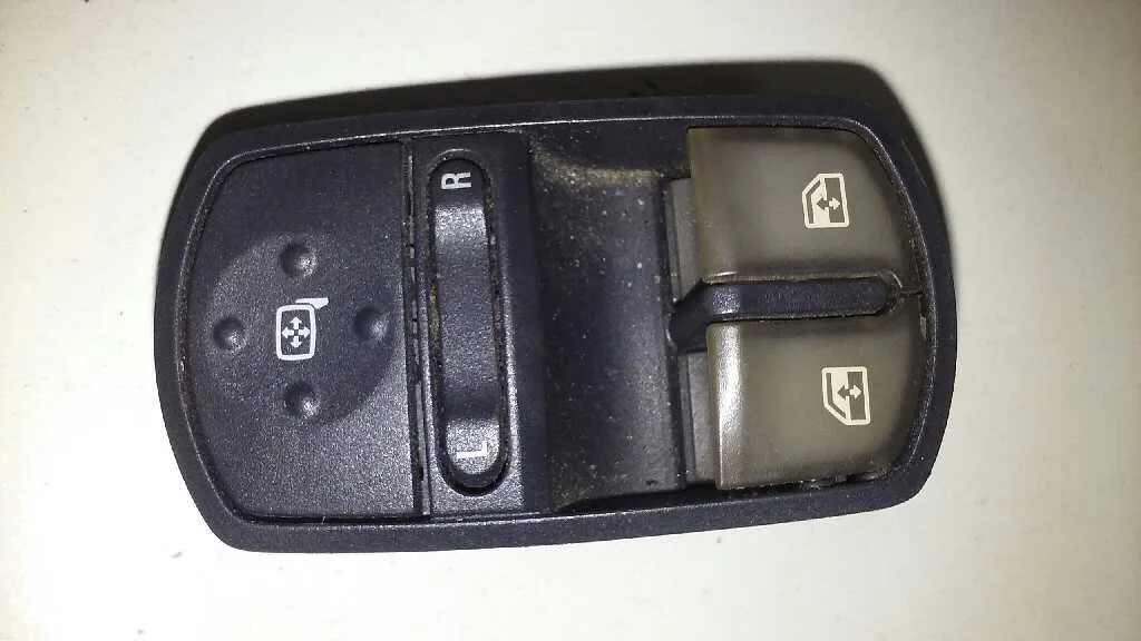 Mando Elevalunas Delantero Izquierdo para Opel Corsa D