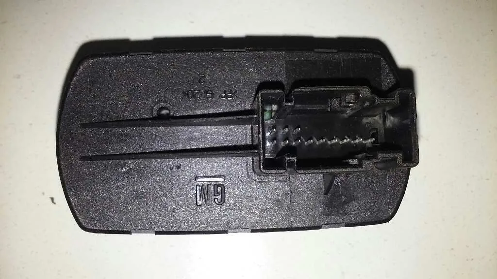 Mando Elevalunas Delantero Izquierdo para Opel Corsa D
