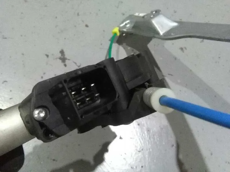 Elevalunas Delantero Izquierdo para Opel Corsa D