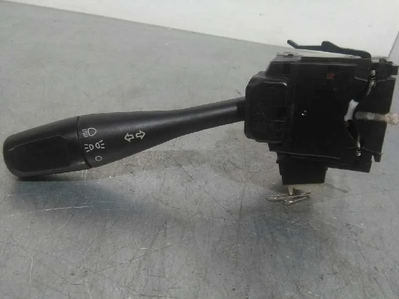 Mando Luces para Mitsubishi Montero Pinin (H60/H70)