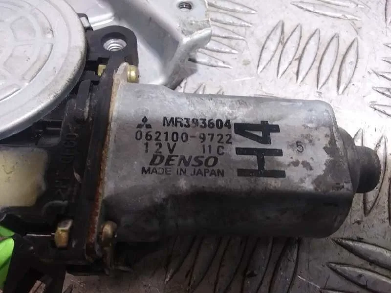 Elevalunas Trasero Derecho para Mitsubishi Montero Pinin (H60/H70)