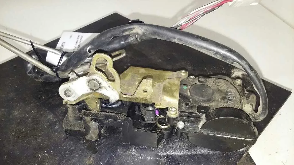 Cerradura Puerta Delantera Izquierda para Mazda Premacy (Cp)