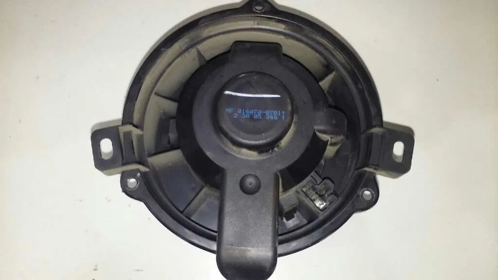 Motor Calefaccion para Mitsubishi Colt Berlina 5 (Z30A)