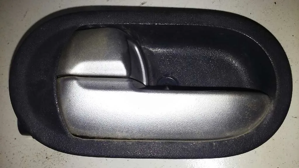 Maneta Interior Delantera Izquierda para Mitsubishi Colt Berlina 5 (Z30A)