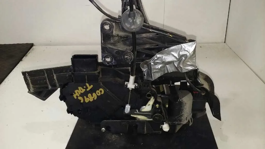 Cerradura Puerta Trasera Derecha para Ford Focus Berlina (Cap)