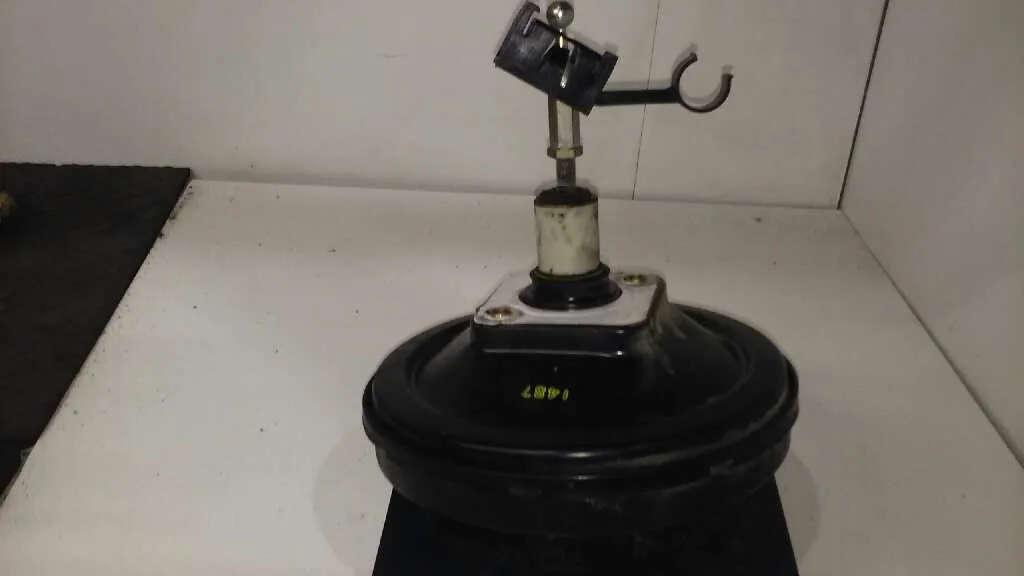 Servofreno para Volkswagen Passat Berlina (3B3)