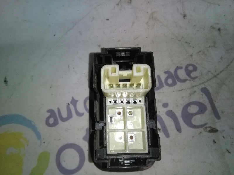 Mando Elevalunas Delantero Derecho para Lancia Ypsilon (101)