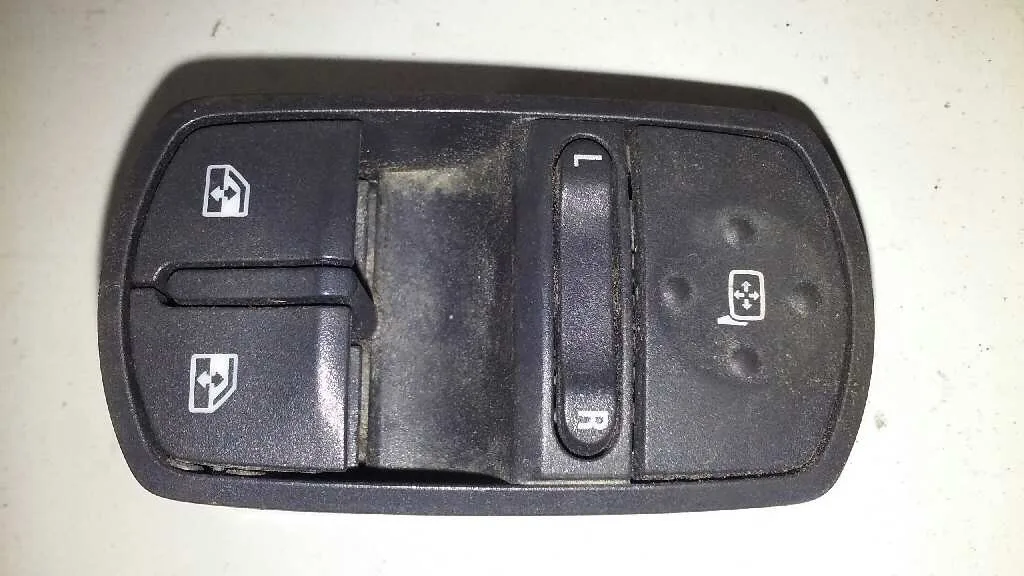 Mando Elevalunas Delantero Izquierdo para Opel Corsa D