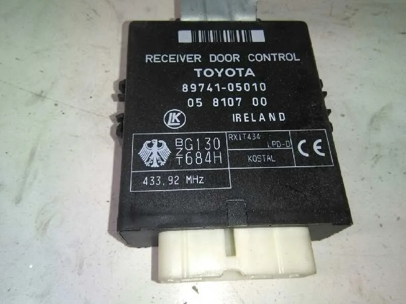 Modulo Electronico para Toyota Avensis Berlina (T 22)