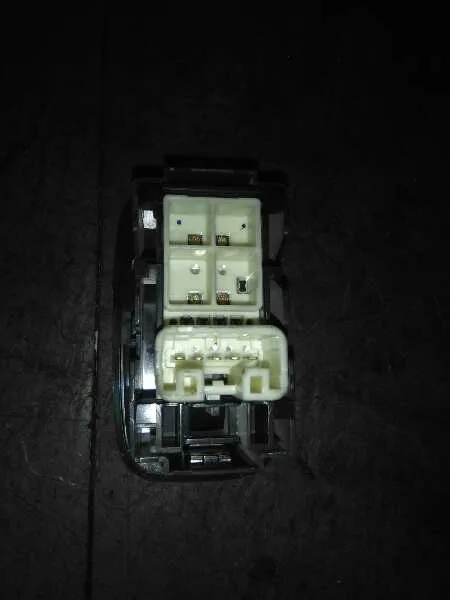 Mando Elevalunas Trasero Izquierdo para Toyota Auris