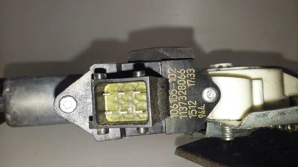 Elevalunas Delantero Derecho para Opel Vectra C Berlina