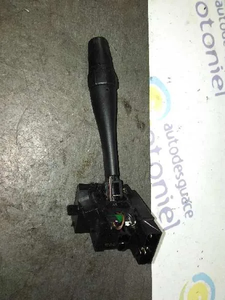 Mando Limpia para Nissan Almera (N16/E)