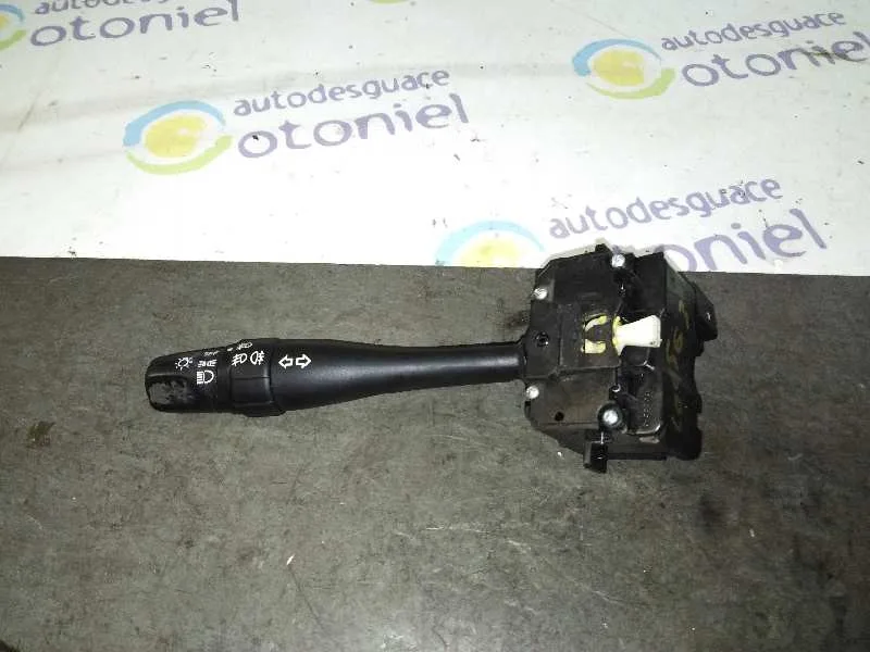Mando Intermitentes para Nissan Almera (N16/E)