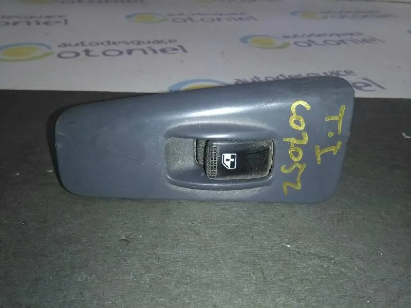 Mando Elevalunas Trasero Izquierdo para Kia Cerato