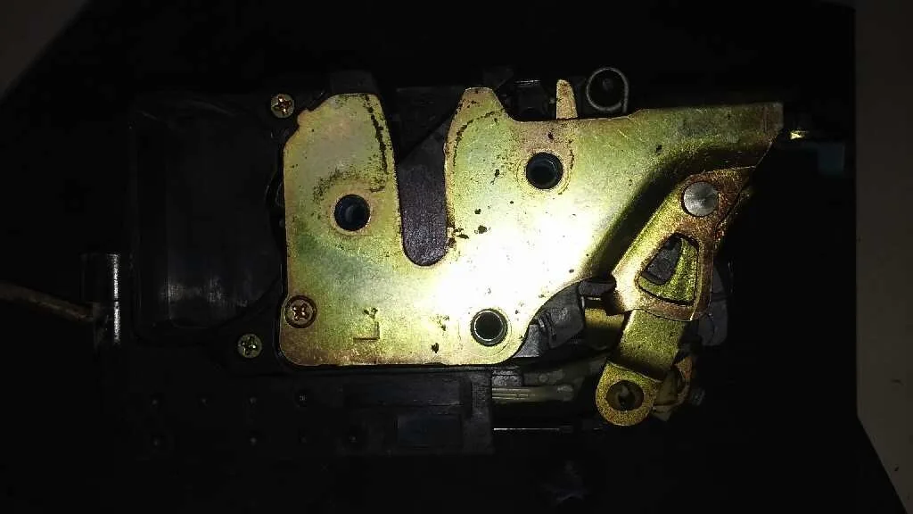 Cerradura Puerta Delantera Izquierda para Chevrolet Tacuma