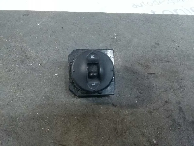 Mando Retrovisor para Kia Carens