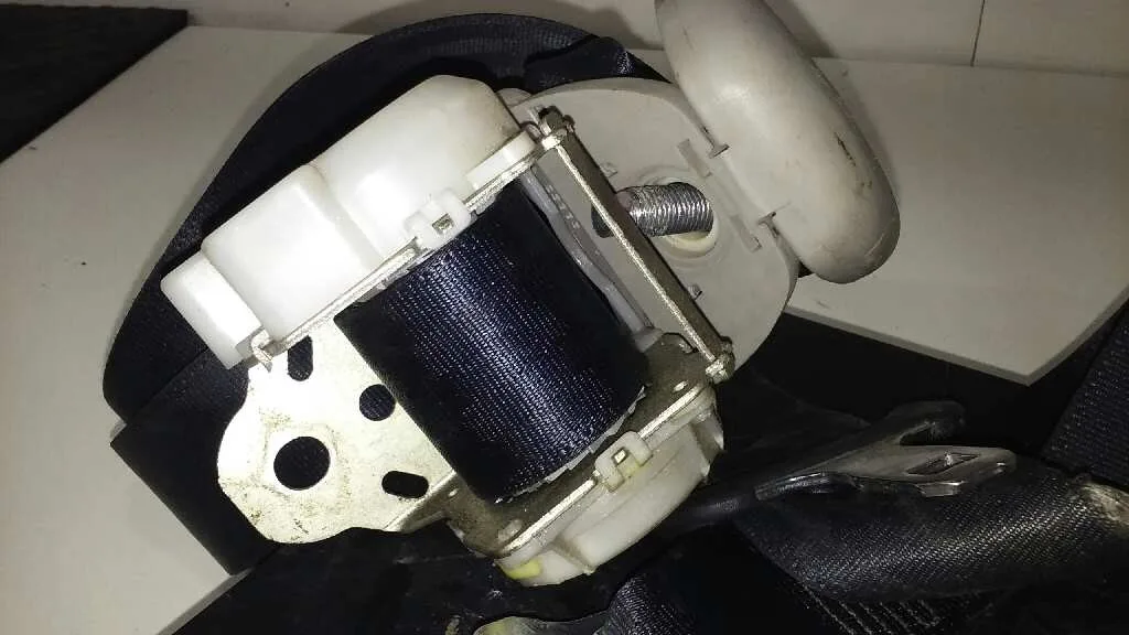 Cinturon Seguridad Trasero Izquierdo para Toyota Corolla Verso (R1)