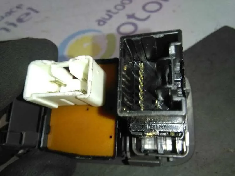 Mando Retrovisor para Toyota Corolla (E11)