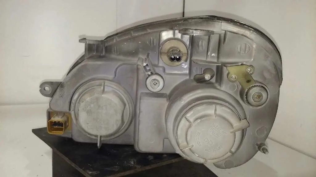 Faro Derecho para Daewoo Nubira Berlina