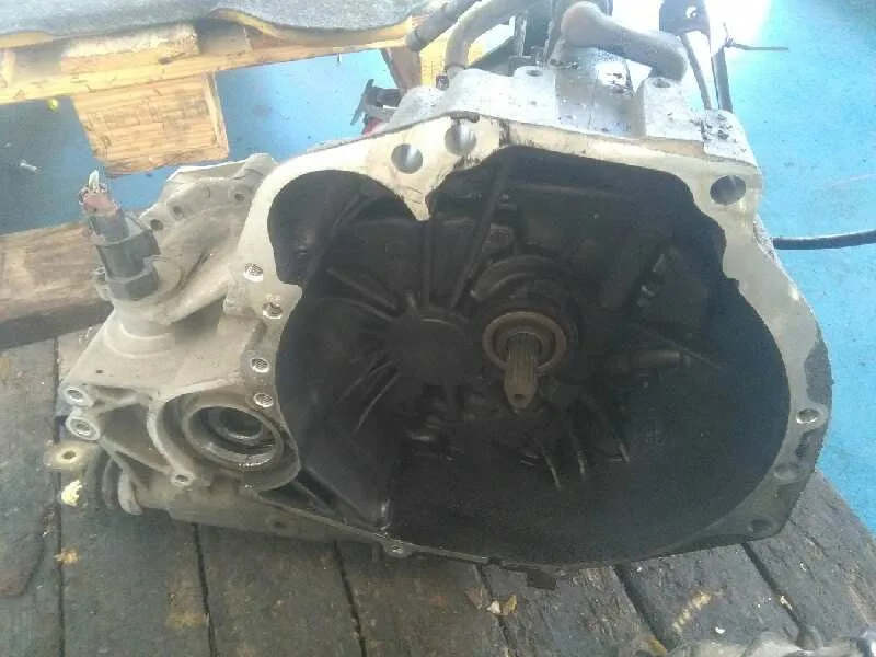 Caja Cambios para Nissan Primera Berlina (P11)