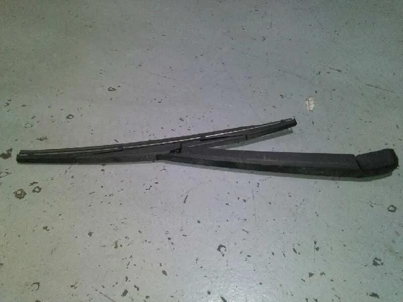 Brazo Limpia Trasero para Toyota Avensis Berlina (T25)