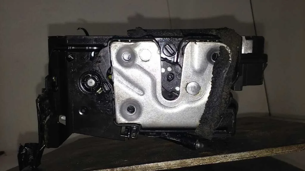 Cerradura Puerta Delantera Derecha para Renault Captur