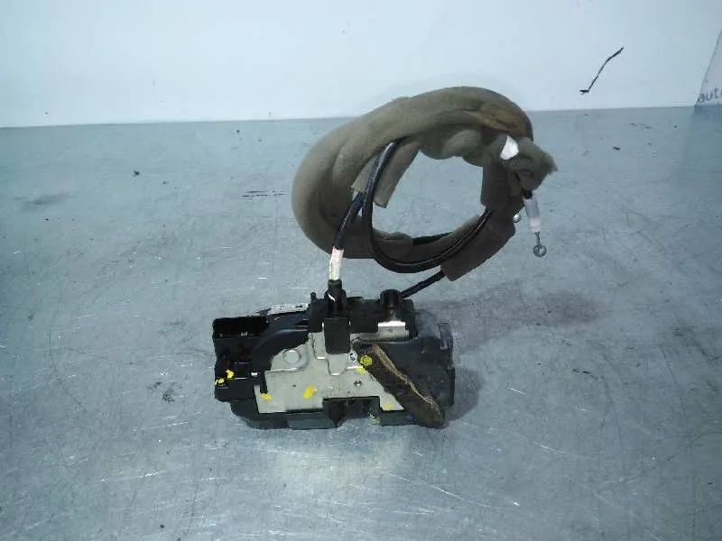 Cerradura Puerta Delantera Derecha para Nissan Note