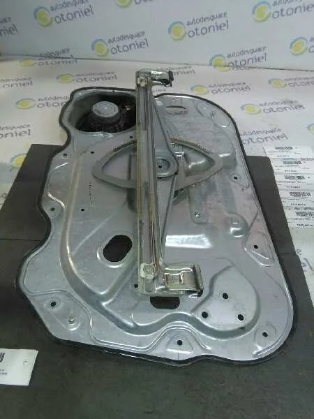 Elevalunas Delantero Izquierdo para Ford Focus Turnier (Cb4)