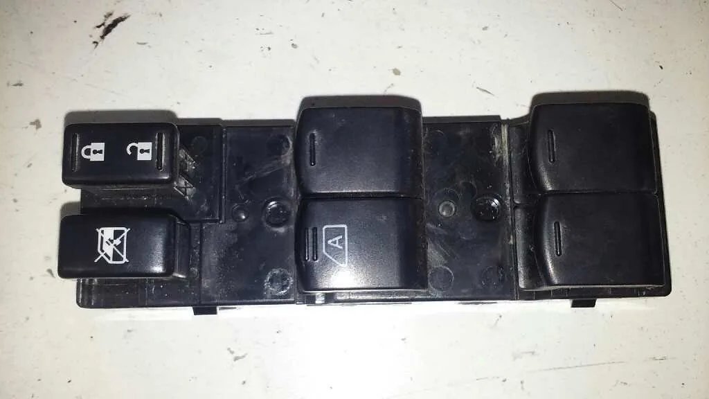 Mando Elevalunas Delantero Izquierdo para Nissan Note